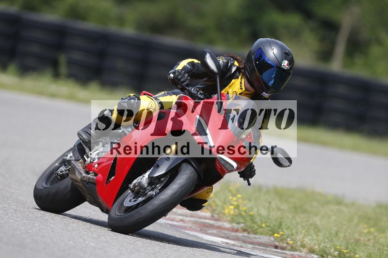 /27 12.06.2025 Ducati Schweiz Trackday Warmup  ADR/blau-bleu/ohne